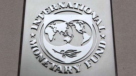 IMF预计全球经济六年内将损失28万亿美元，美国具更多财政刺激空间